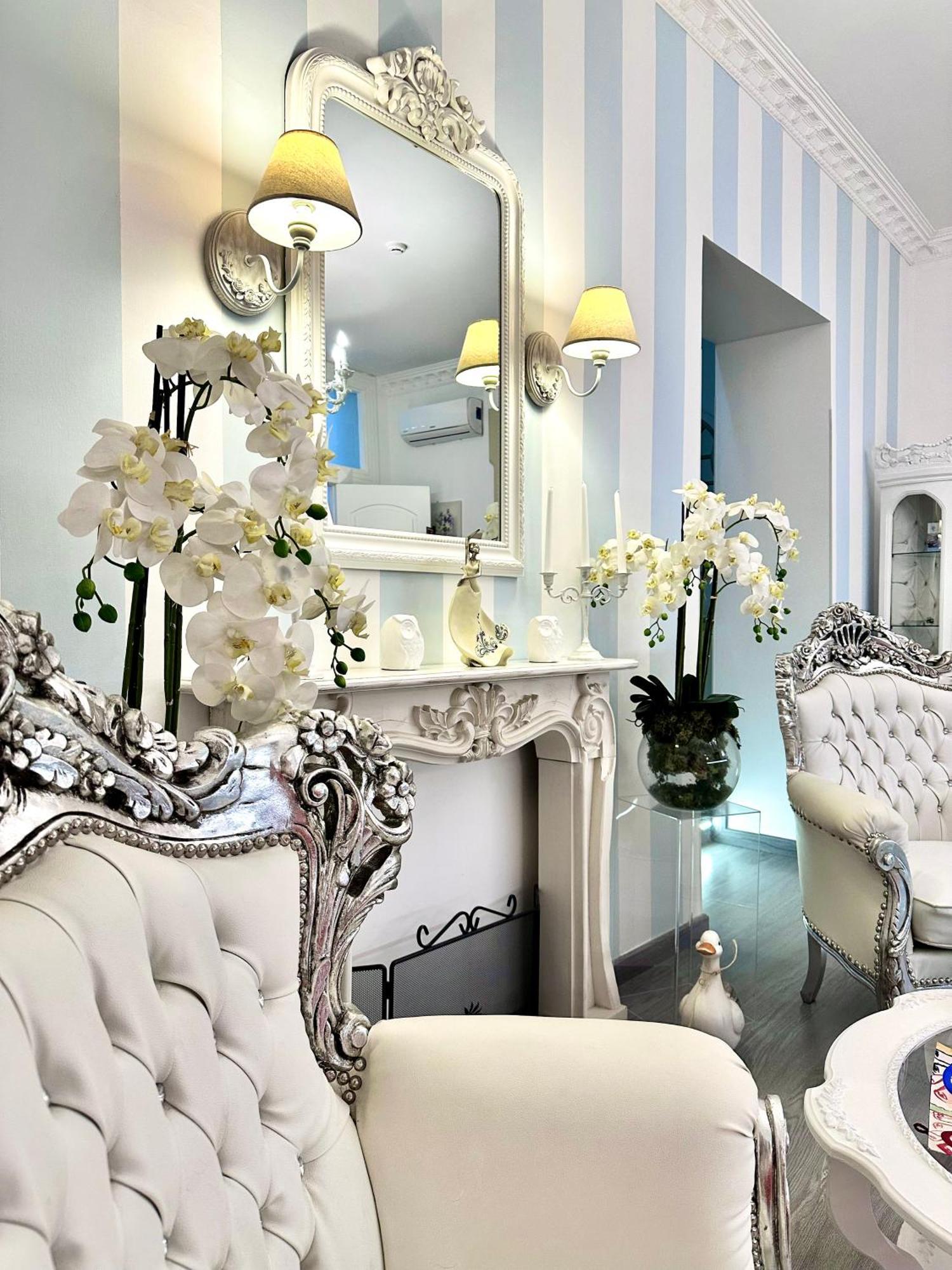 ホテル Palazzo Chiatamone ナポリ エクステリア 写真